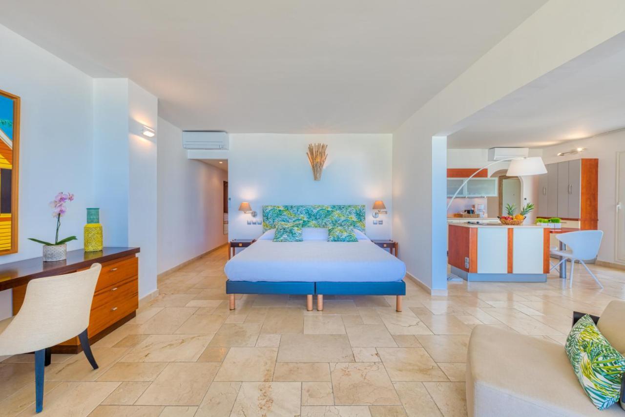 Le Domaine Anse Marcel Beach Resort Exteriör bild