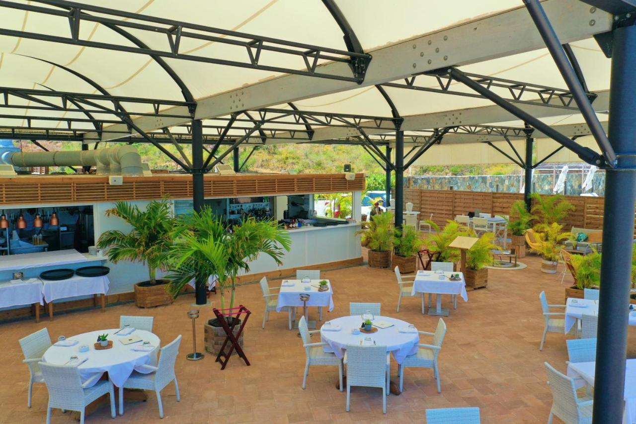 Le Domaine Anse Marcel Beach Resort Exteriör bild