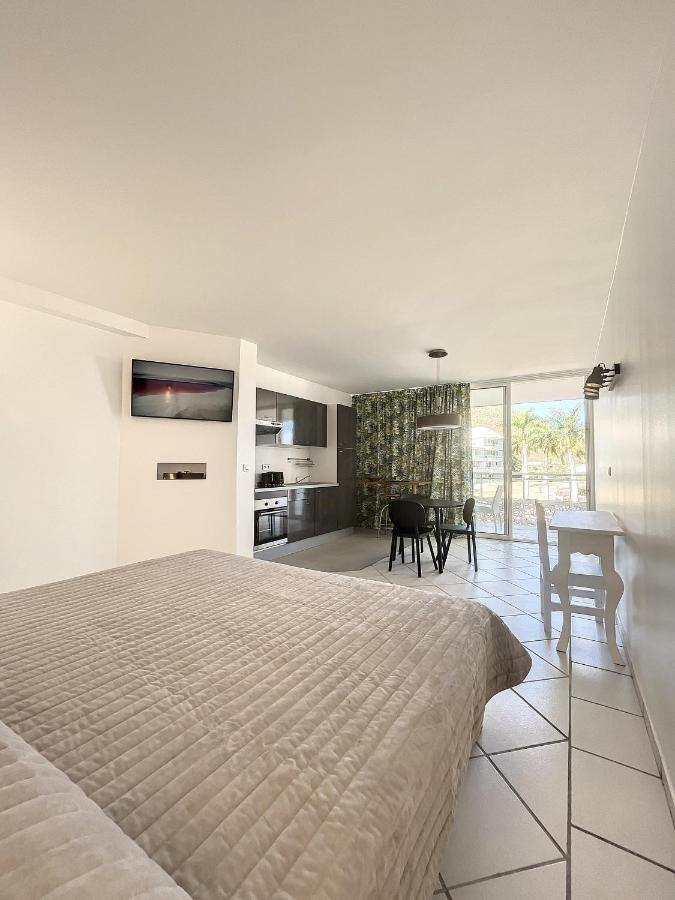 Le Domaine Anse Marcel Beach Resort Exteriör bild