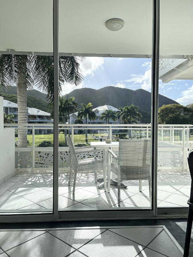 Le Domaine Anse Marcel Beach Resort Exteriör bild