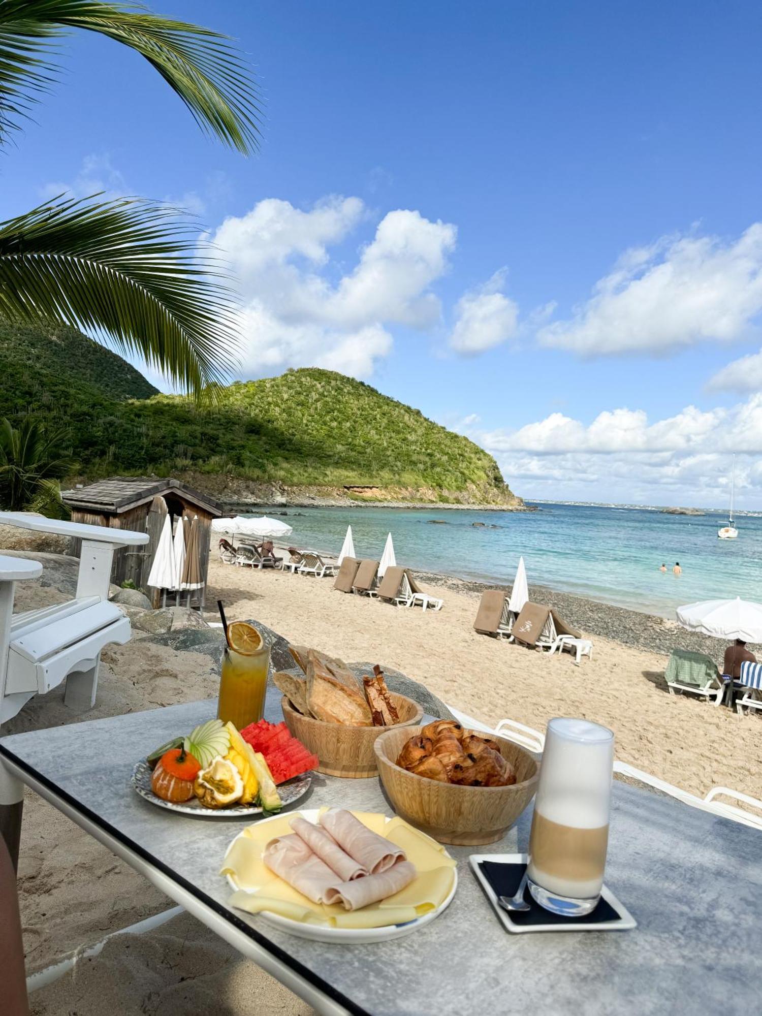 Le Domaine Anse Marcel Beach Resort Exteriör bild